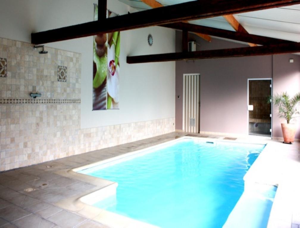 Chambres D'Hotes Spa Chateau D'Omiécourt Buitenkant foto